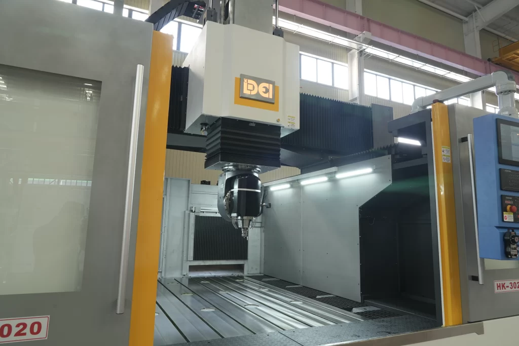 A large gantry-type CNC machining center with a stable structure, equipped with a high-rigidity spindle and precision servo system. It is suitable for processing large complex parts, meeting the requirements of high-precision machining equipment in fields such as aerospace and rail transit.